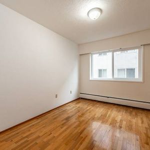 Savannah House - 1 Bedroom - Available January 1st - Photo 2