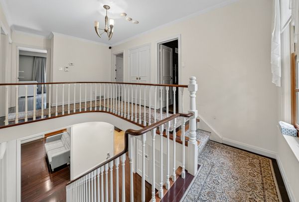 For Lease - 11 Tudor Gate, Toronto, Ontario - Photo 1