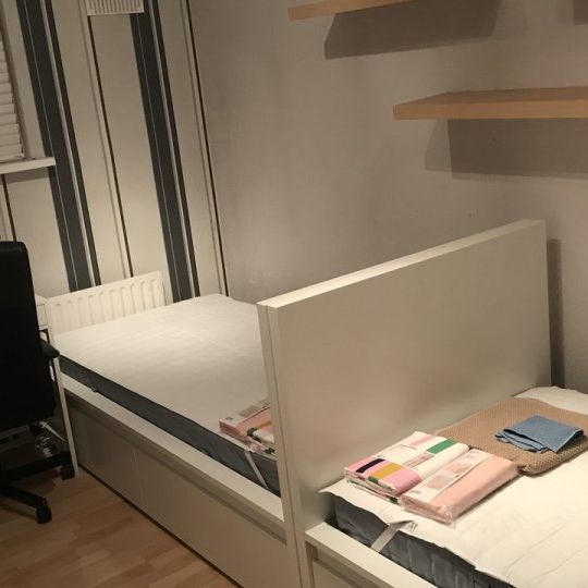 Beds for rent in a shared room for students in Dublin - Photo 1