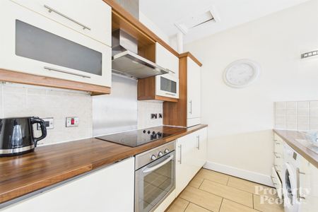 APT 3, 16 Glandore Avenue, Belfast, BT15 3FB - Photo 3