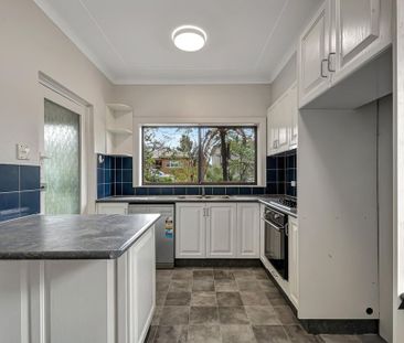 Good Size Family Home In A Prime Location - Photo 4