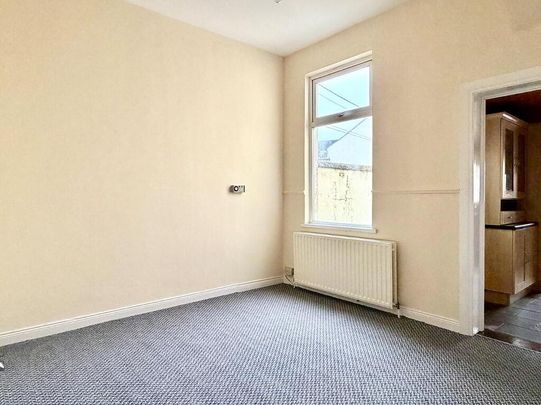 87 Armagh Road, Portadown, BT62 3DN - Photo 1