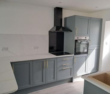 2 bedroom maisonette to rent - Photo 5