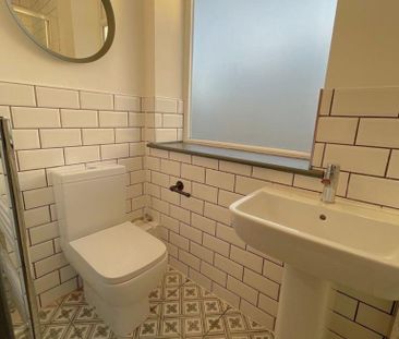 1 bedroom in a house share to rent - Photo 6