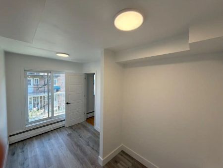 7790 Av. Trémolières — 3-1/2 - Photo 4