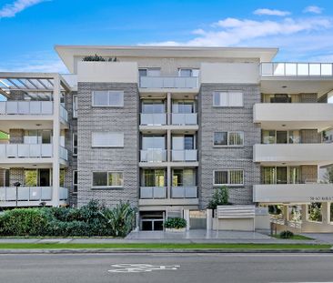 Exclusive Top-Floor Living in a Premier School Catchment - Photo 3