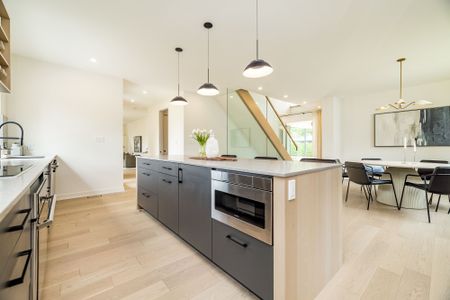 For Lease - 1995 Lenester Avenue, McKellar Heights - Glabar Park and Area, Ontario - Photo 3