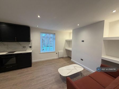 1 bedroom flat to rent - Photo 2