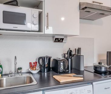 1 bedroom flat to rent - Photo 1