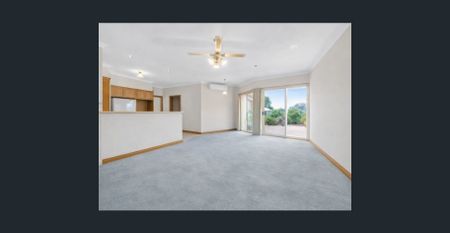 Spacious Family Home In Waurn Ponds - Photo 5