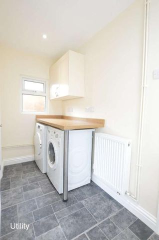 South Road, Reigate, RH2 - Photo 2