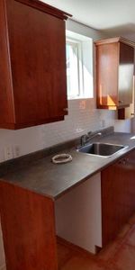 Grand 5 1/2, trés ensoleillé à Mcmasterville - Photo 4