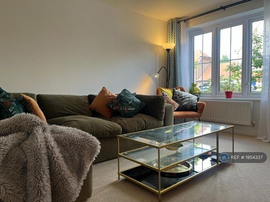 1 bedroom in a house share to rent - Photo 1