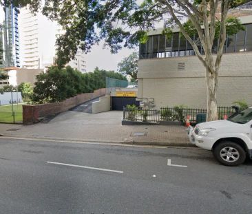 “1 Secure car space - lock up garage in a residential building” - Photo 4