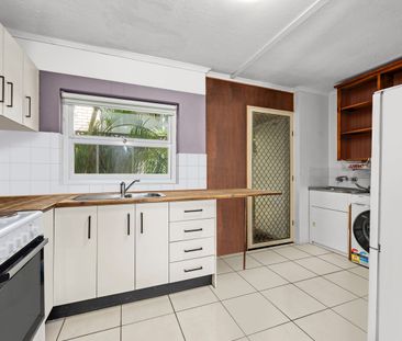 2 Storey Townhouse in Prime position! - Photo 2