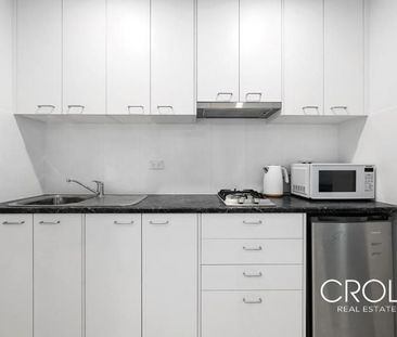 Secure and Furnished Modern Studio Apartment - Photo 2