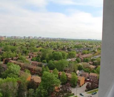 Modern Building with Great Amenities | 17th - 30 Herons Hill Way, T... - Photo 1