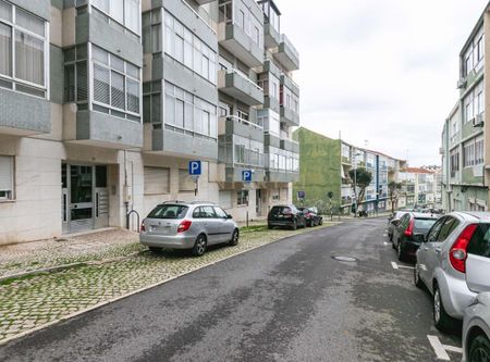 Almada, Setúbal Municipality - Photo 5