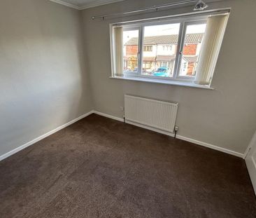 Bromfield Crescent, Wednesbury - Photo 5