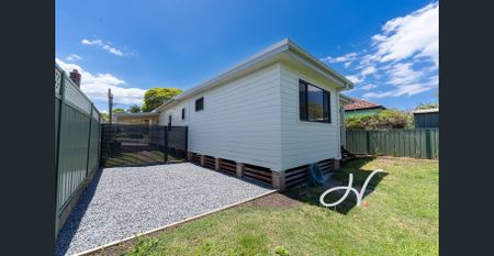 3-BEDROOM FAMILY HOME IN SOUGHT-AFTER NEW LAMBTON - Photo 5