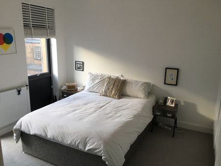 2 Bed Terraced House, Tryon Crescent, E9 - Photo 5