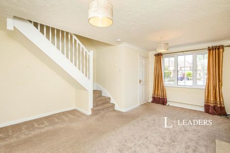 3 bedroom detached house to rent - Photo 2