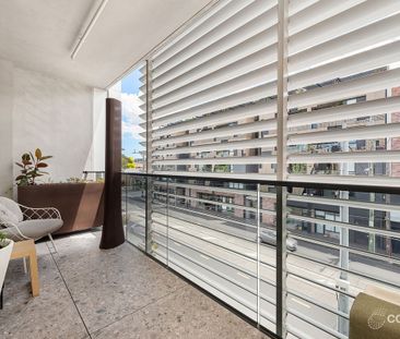 Oversized Luxury Apartment In Fitzroy North - Photo 4