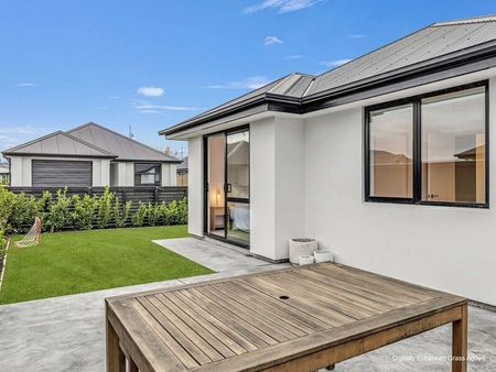 Lovely three bedroom home in Pegasus! - Photo 5