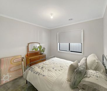 25 Honour Avenue, Winter Valley - Photo 2