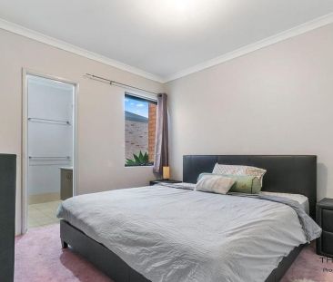 3 Bedroom 2 Bathroom house in Nollamara - Photo 3