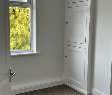 3 bedroom end of terrace house to rent - Photo 5