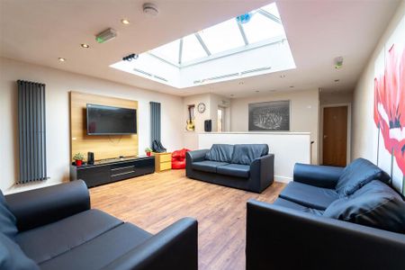 8 bedroom house to rent - Photo 3