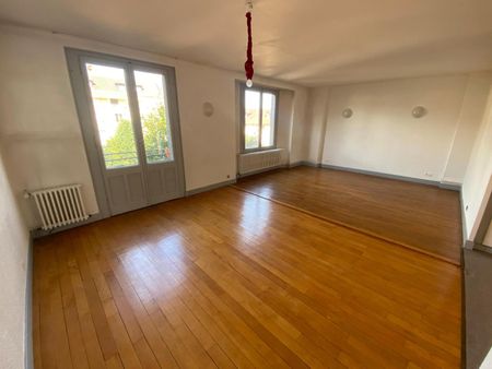 Location Appartement 2 pièces 64m² THONON LES BAINS 74200 - Photo 2