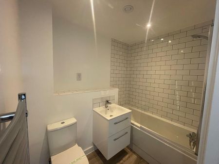 2 bedroom apartment to rent - Photo 3