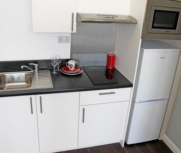 Studio to rent - Photo 4