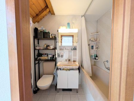 2.5 Zimmer, 77 m², 3. Stock - Photo 2