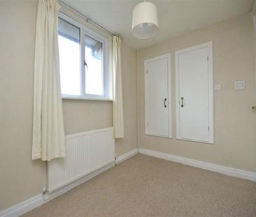 2 Bedroom Terraced To Let - Photo 2