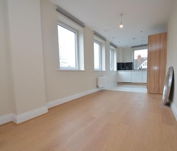 1 bedroom apartment - Photo 3