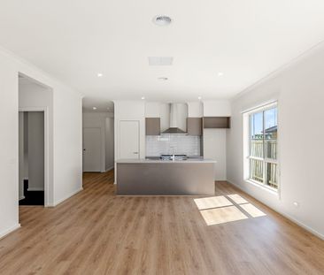 Brand New Family Home - Photo 4