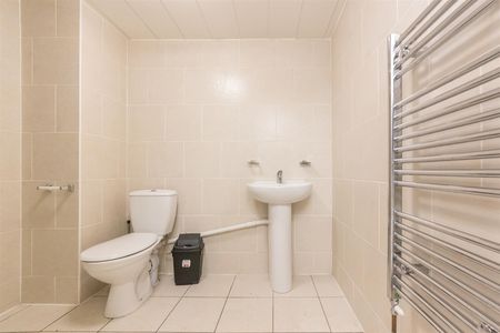 3 bed apartment to rent in Clayton Street West, Newcastle Upon Tyne, NE1 - Photo 5
