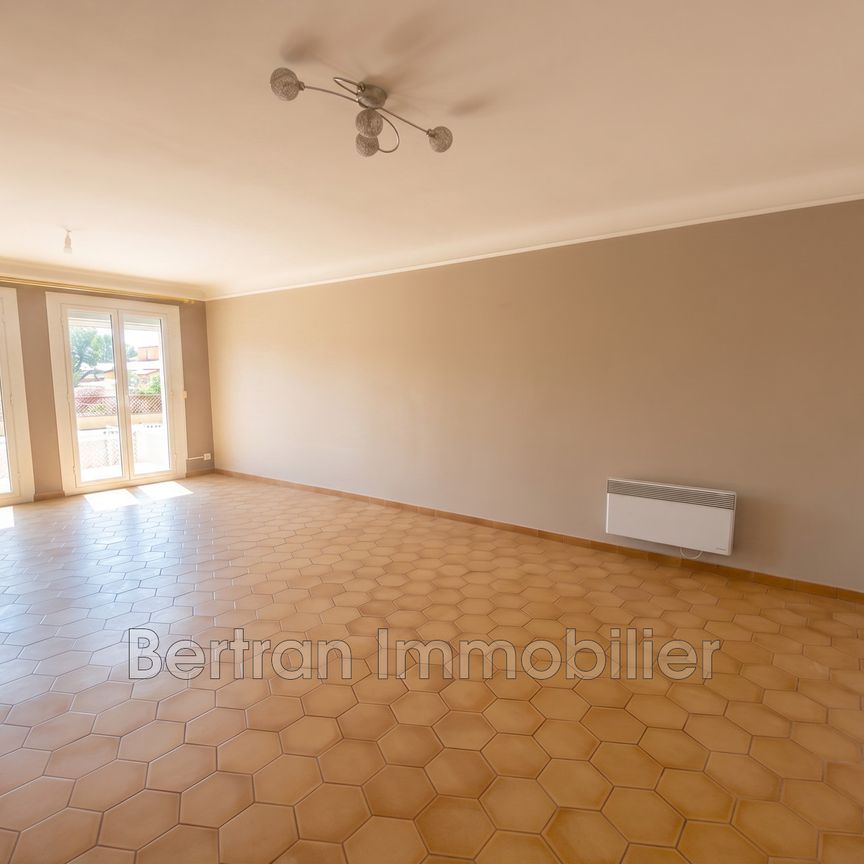 Location Maison 4 pièces 99m² RIVESALTES 66600 - Photo 1