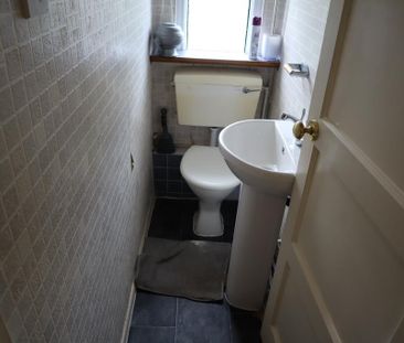 3 bedroom terraced house to rent - Photo 5