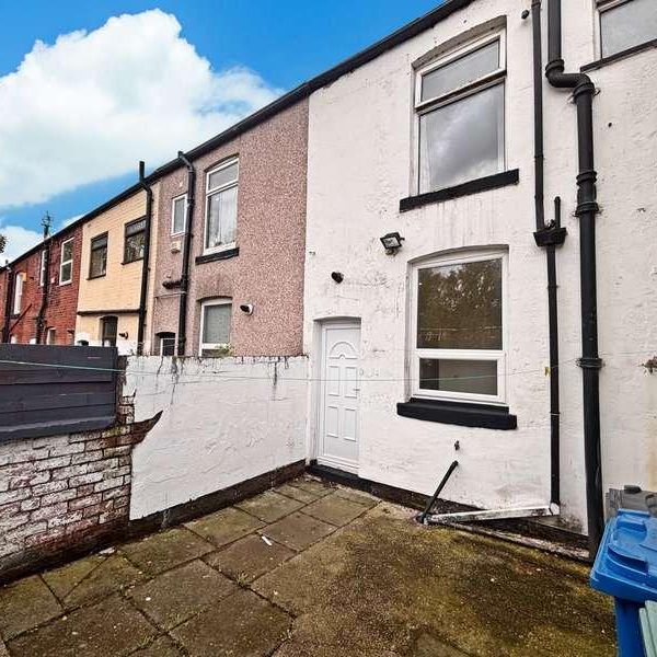 Spring Lane, Radcliffe, M26 - Photo 1