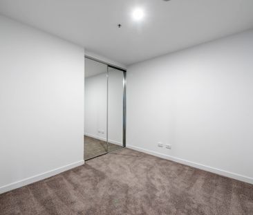 302/1 Elouera Street, Braddon. - Photo 3