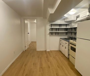 For Lease - 114 Baldwin Street Unit# Bsmt, Toronto, Ontario - Photo 5