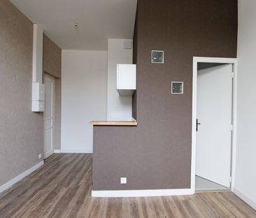 UN STUDIO CHALEUREUX EN CENTRE-VILLE, PROCHE MÉDIATHÈQUE. - Photo 6