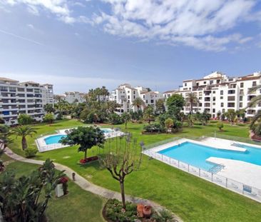 2 room luxury Flat for rent in Marbella, Spain - Photo 4