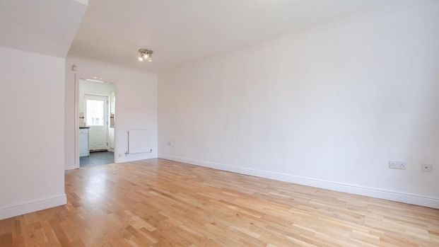 2 bedroom semi-detached house to rent - Photo 1