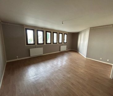 Location Appartement 4 pièces 80 m² La Châtre - Photo 4