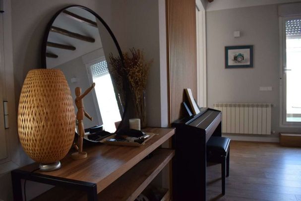 2 room luxury Apartment for rent in Madrid, Spain - Photo 1